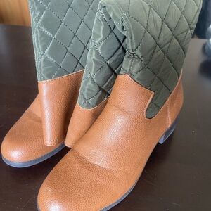 Women’s boots worn once!